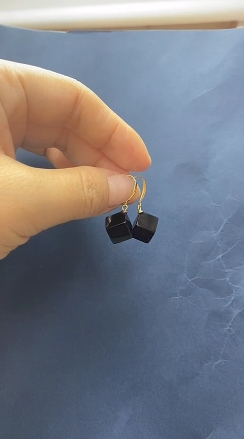 裸石琥珀未镶嵌琥珀耳坠