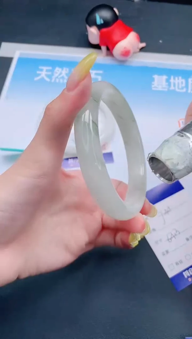 石英质玉手镯未镶嵌6J42-64