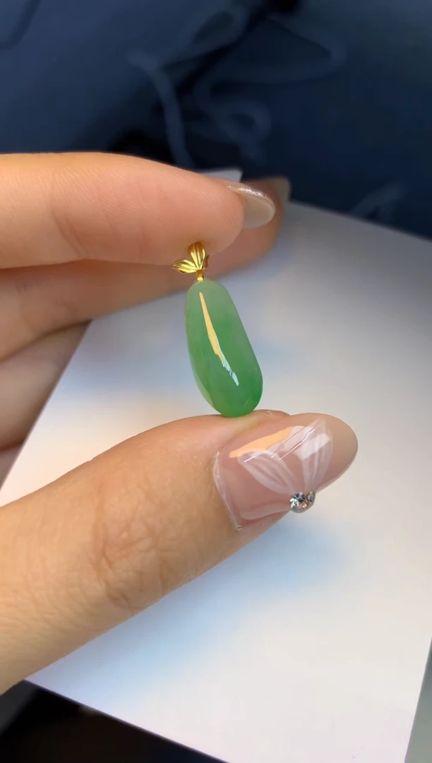 颈饰18K金镶嵌翡翠天然缅甸a货翡翠百元以上9元证书费自理