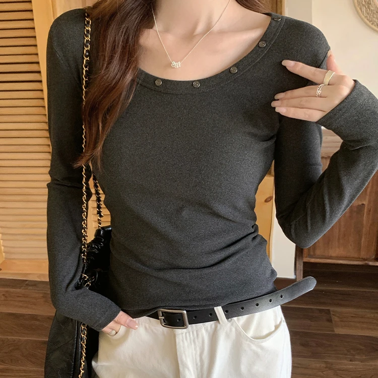 低圆领铆钉长袖上衣女秋季新款甜辣修身针织T恤小众显瘦打底衫潮