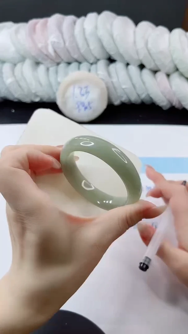 未镶嵌手镯石英质玉多样性发货L103