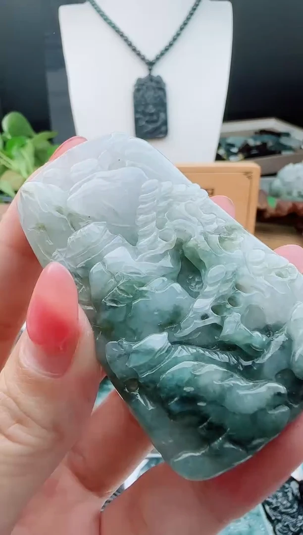 【闪购商品】翡翠颈饰未镶嵌11111111