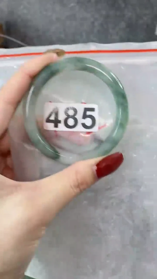 【闪购商品】石英质玉手镯未镶嵌5556+485