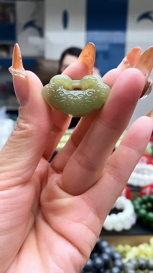 未镶嵌手串和田玉青海料平安锁