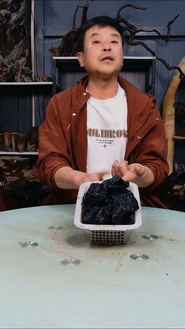 木随机发货一筐黑金4斤9.9