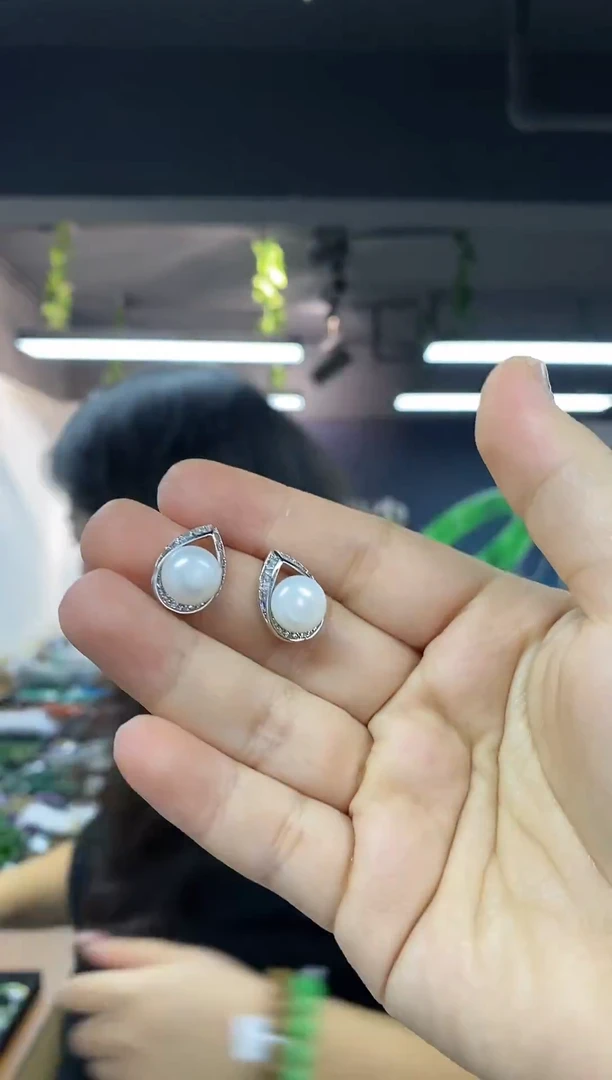 银S925镶嵌耳饰淡水珍珠多样性发其一颜色微差