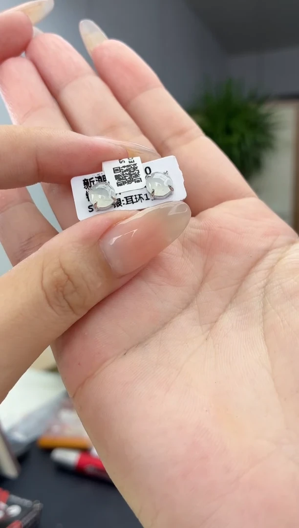 银S925镶嵌翡翠耳饰1111111111