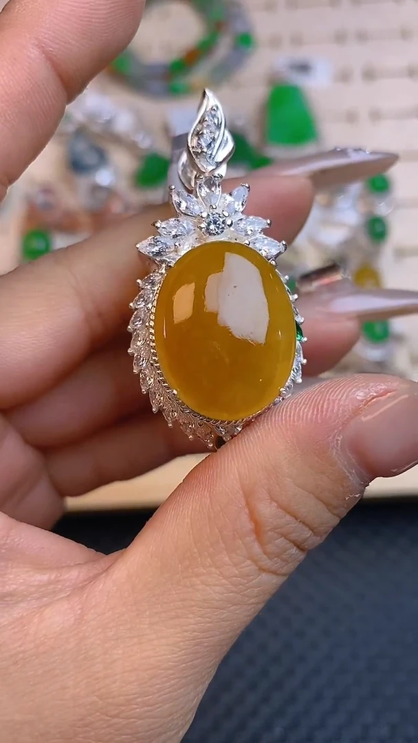 【闪购商品】翡翠耳饰未镶嵌天然A货翡翠195