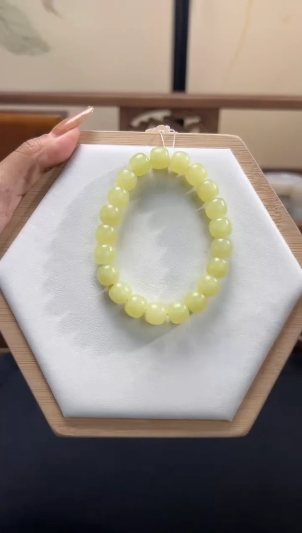 未镶嵌手串和田玉卡10