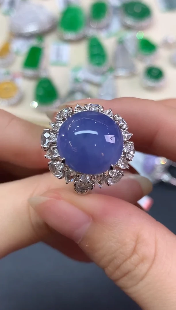 18K金镶嵌戒指翡翠熊**人戒指|59800两用款