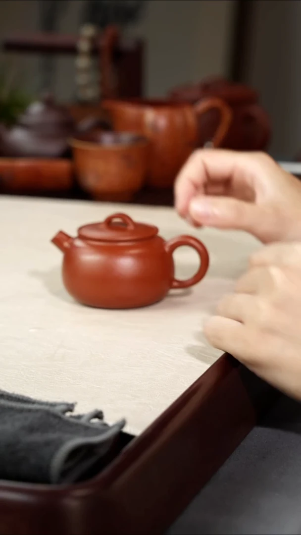 茶壶紫砂圆瓦-朱泥-120CC