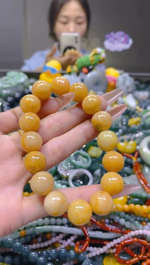 翡翠未镶嵌颈饰13MM/J/翡翠A货，一件也是批发价