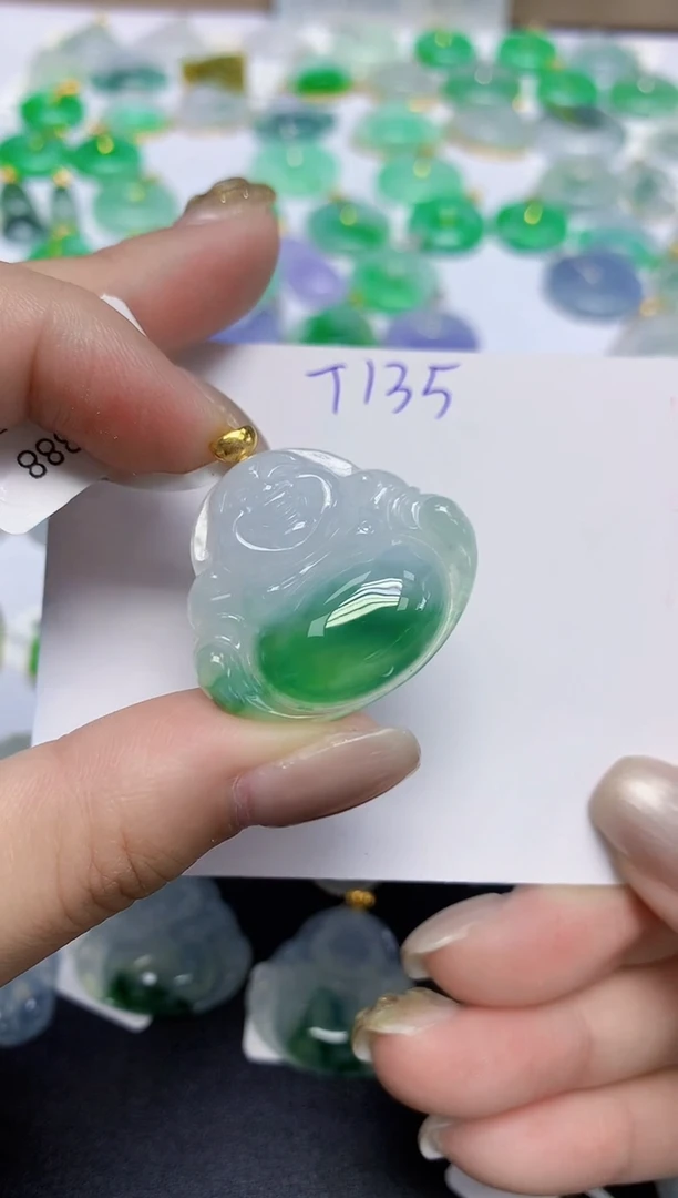 颈饰18K金镶嵌翡翠天然缅甸翡翠A货翡翠百元以上9元证书费自理