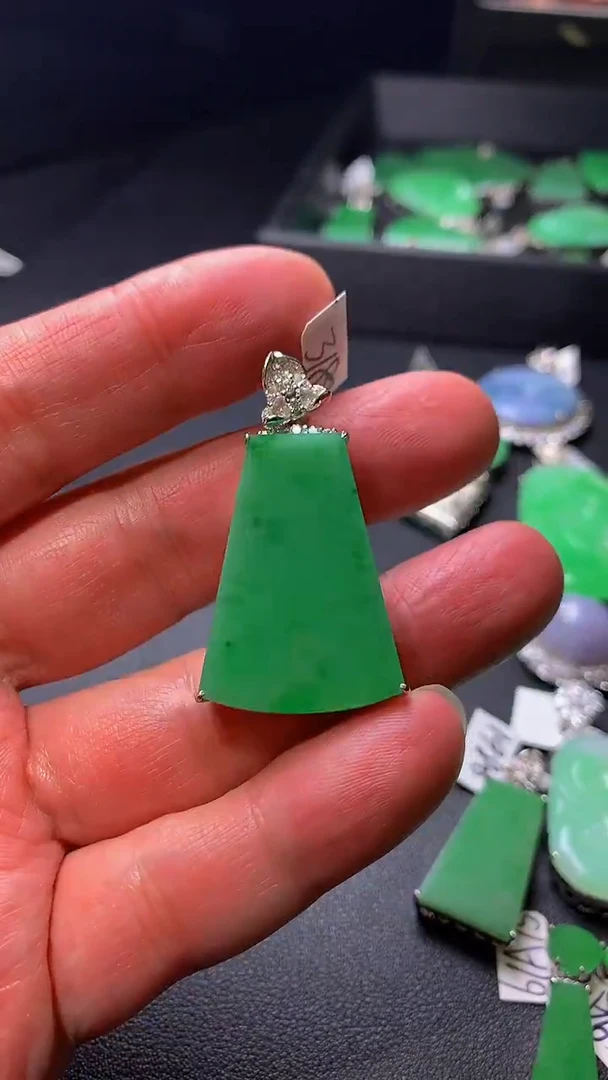 颈饰银S925镶嵌翡翠翡翠