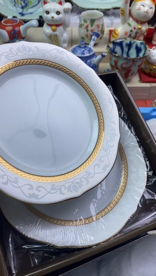 【闪购商品】瓷片隆莲瓷器欢迎大家