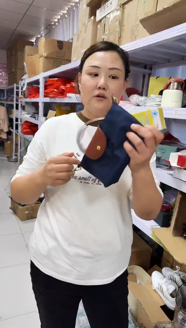 牦牛剖层皮革琪老板女包6号店超好看发图片款
