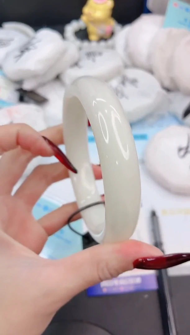 未镶嵌手镯和田玉4G107-58