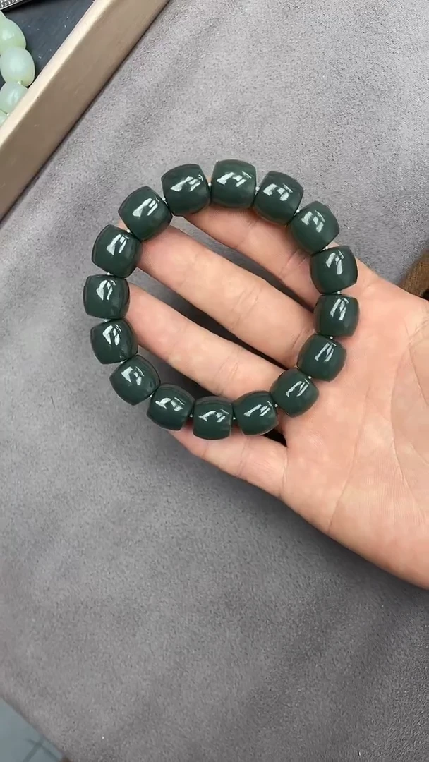 手串未镶嵌和田玉新疆且末蓝冰底瓷蓝14直切货头