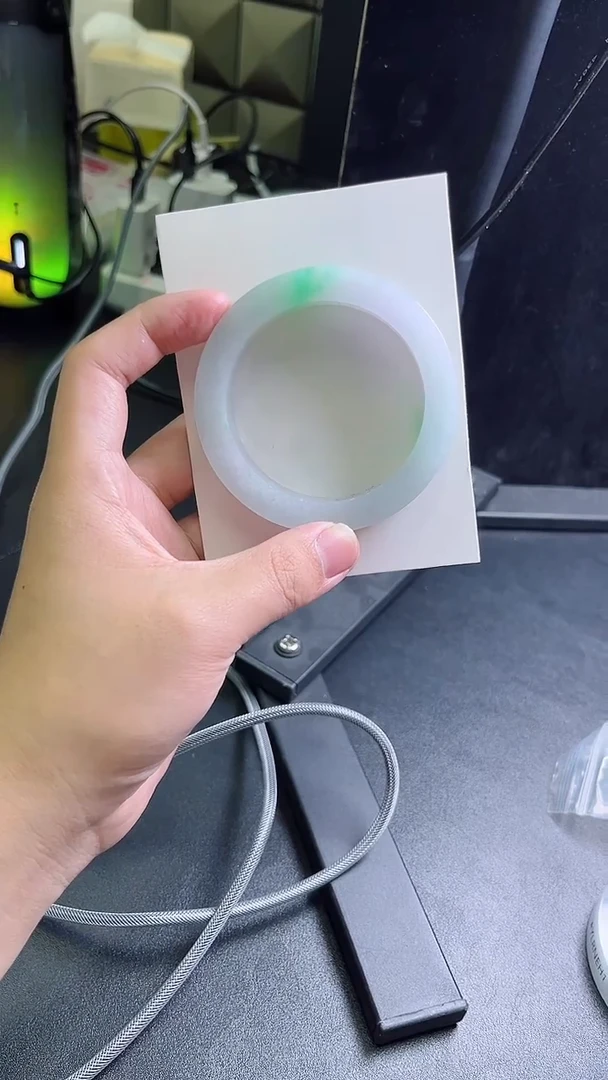 未镶嵌手镯定制翡翠葡*定制