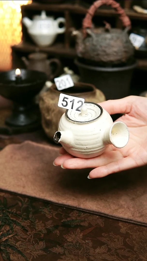 紫砂全手工侧把茶壶100毫升