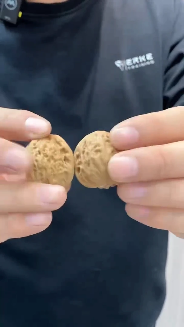 【闪购商品】文玩核桃把件铁锤妹妹全品35-36