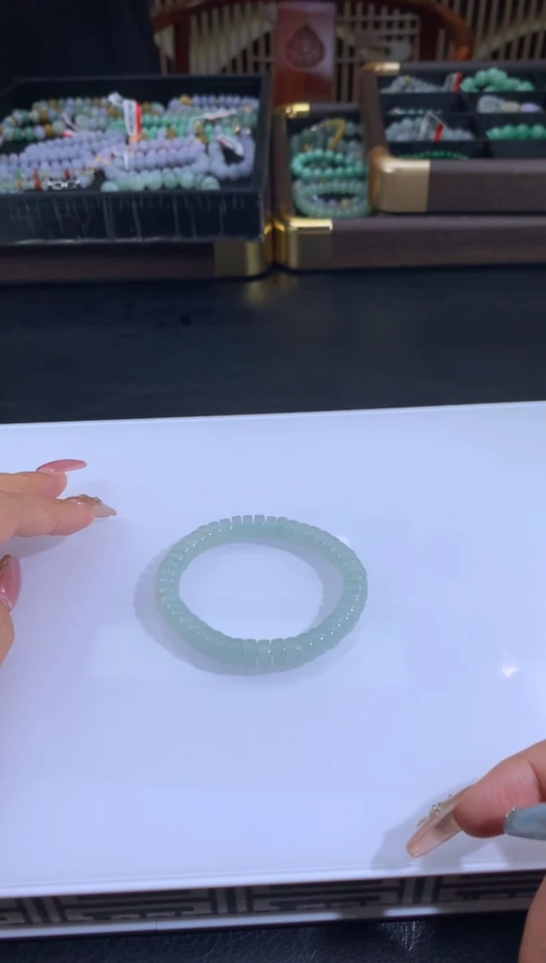 未镶嵌定制翡翠看*翡翠