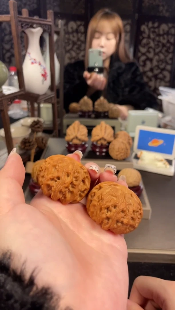 【闪购商品】文玩核桃把件苹果园43尺-25