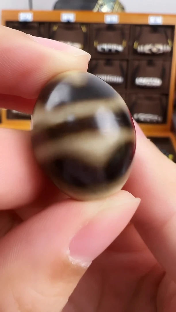 玛瑙/玉髓（覆膜）颈饰未镶嵌19.（微瑕随机发货）