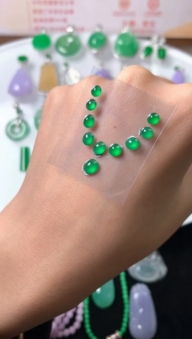 未镶嵌定制翡翠裸石（镶嵌定制）