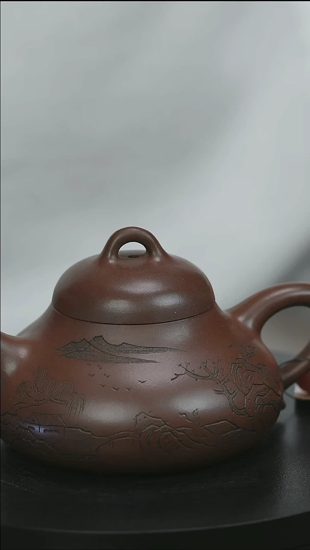 茶壶紫砂H1602赵信军山水刻绘容天