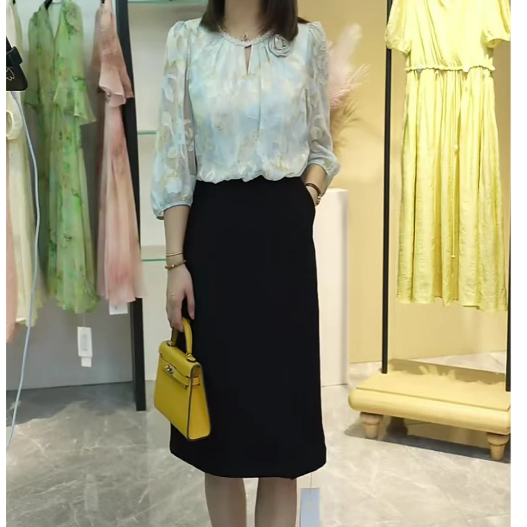 Y528016回味依衣高级感显瘦时尚设计师款连衣裙
