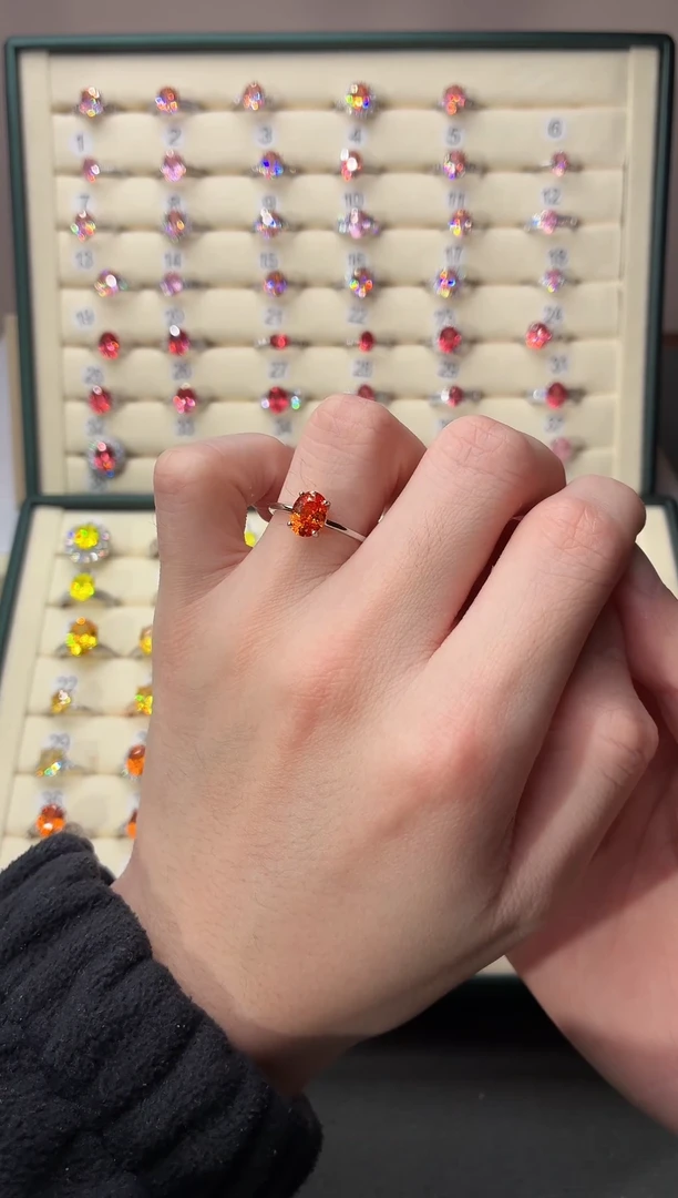 银S925镶嵌戒指石榴石（芬达石）0000