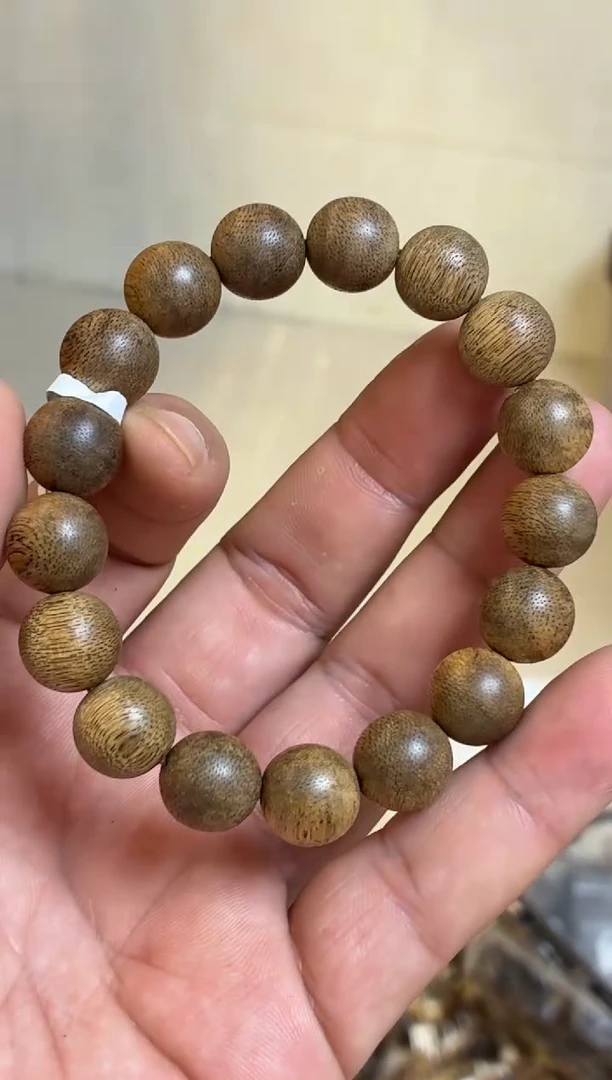 沉香手串 菩萨棋圆珠单圈1.3多样性发其一