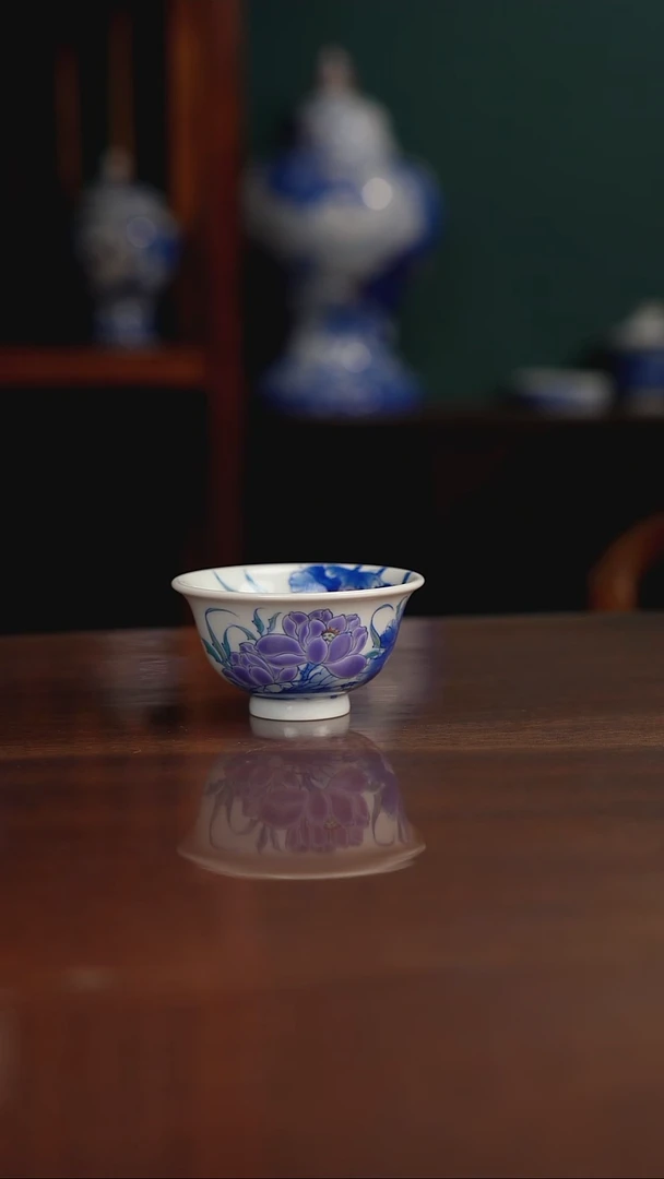 空山明月 新斗彩 荷花
