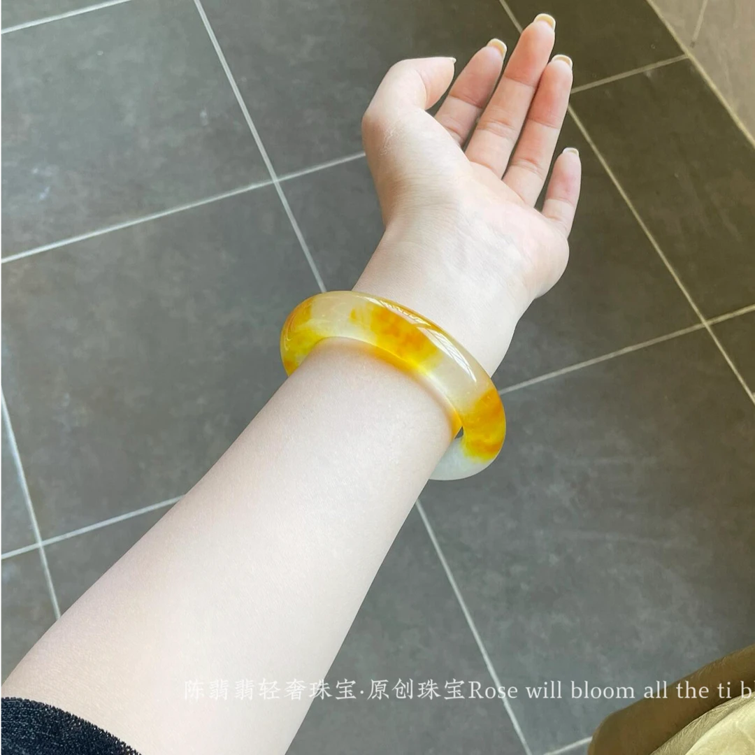 高冰香槟金玉手镯冰种黄色玉手镯胖圆条女正品轻奢气质珠宝送礼物