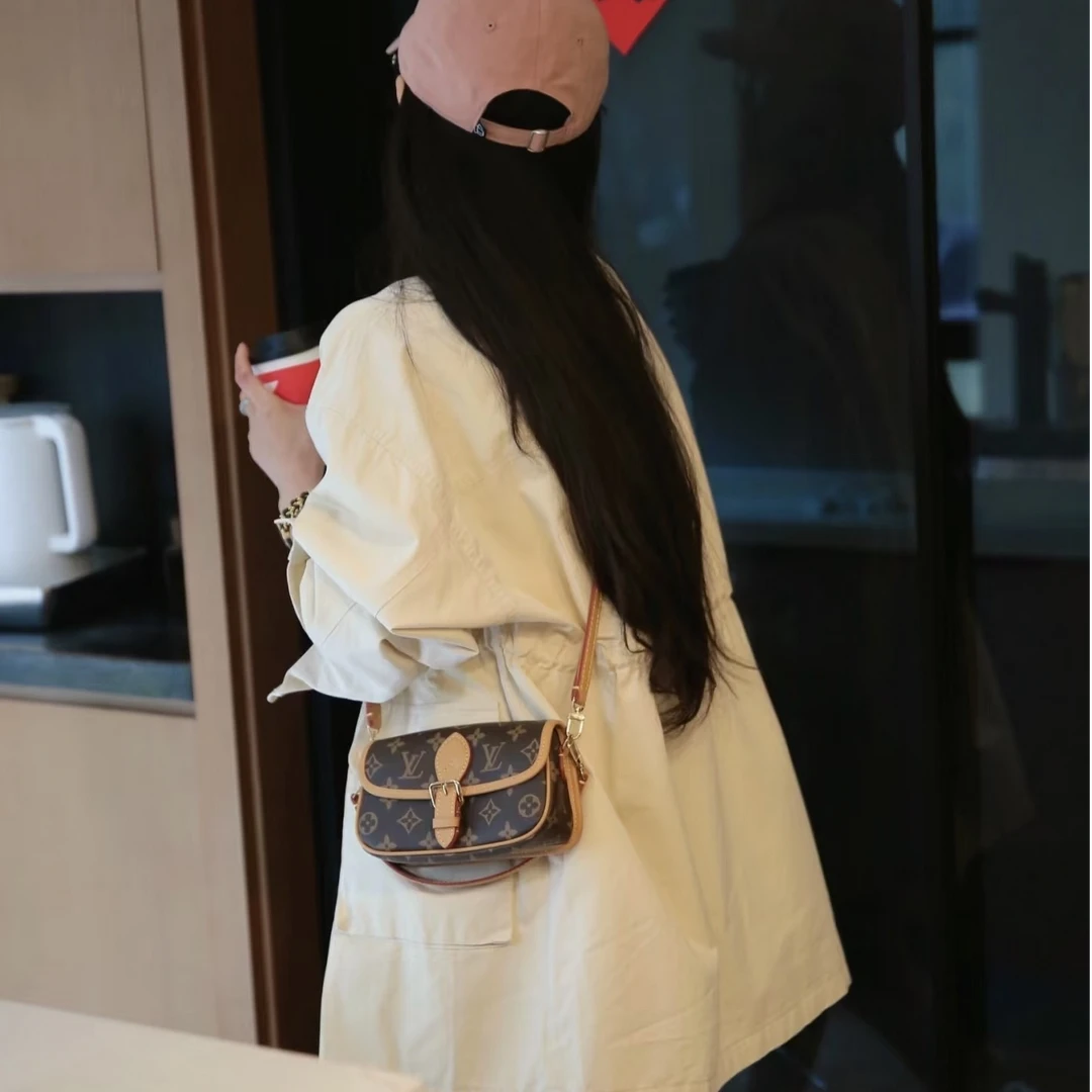 99新 LouisVuitton/路易威登 法棍nano 经典时尚百搭女士单肩包