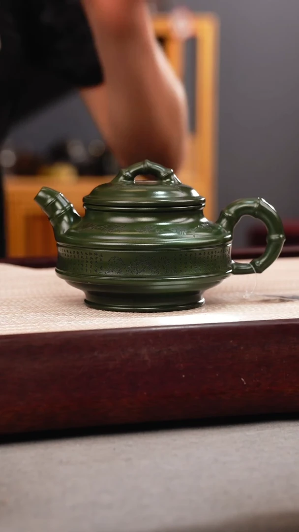 茶壶紫砂绿泥 双线竹鼓 刻绘