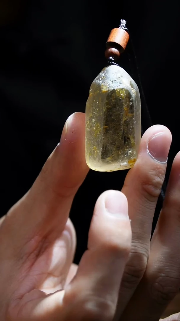 吊坠(赠链)未镶嵌水晶水晶