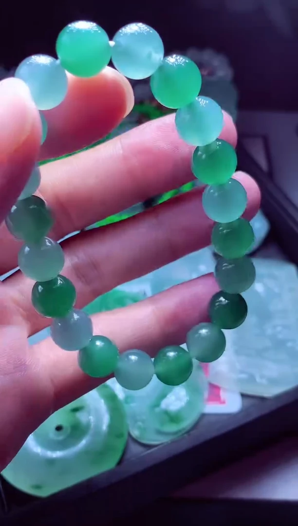 未镶嵌定制翡翠肚****# 翡翠毛货定制