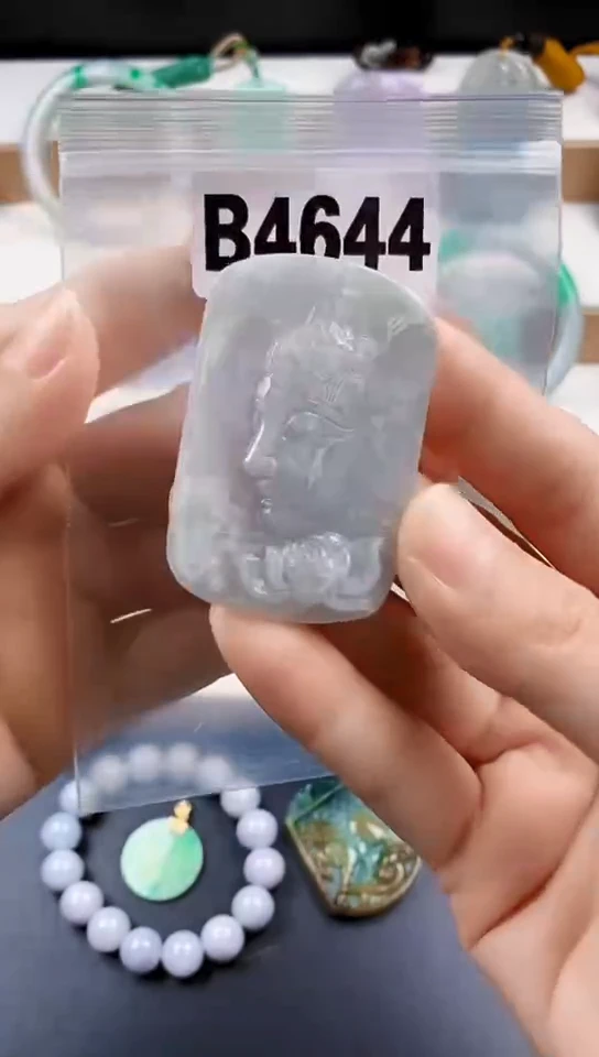 颈饰未镶嵌翡翠天然翡翠吊坠挂件
