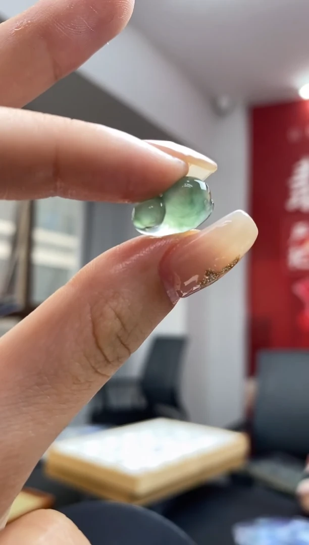 未镶嵌定制翡翠翡翠毛货~