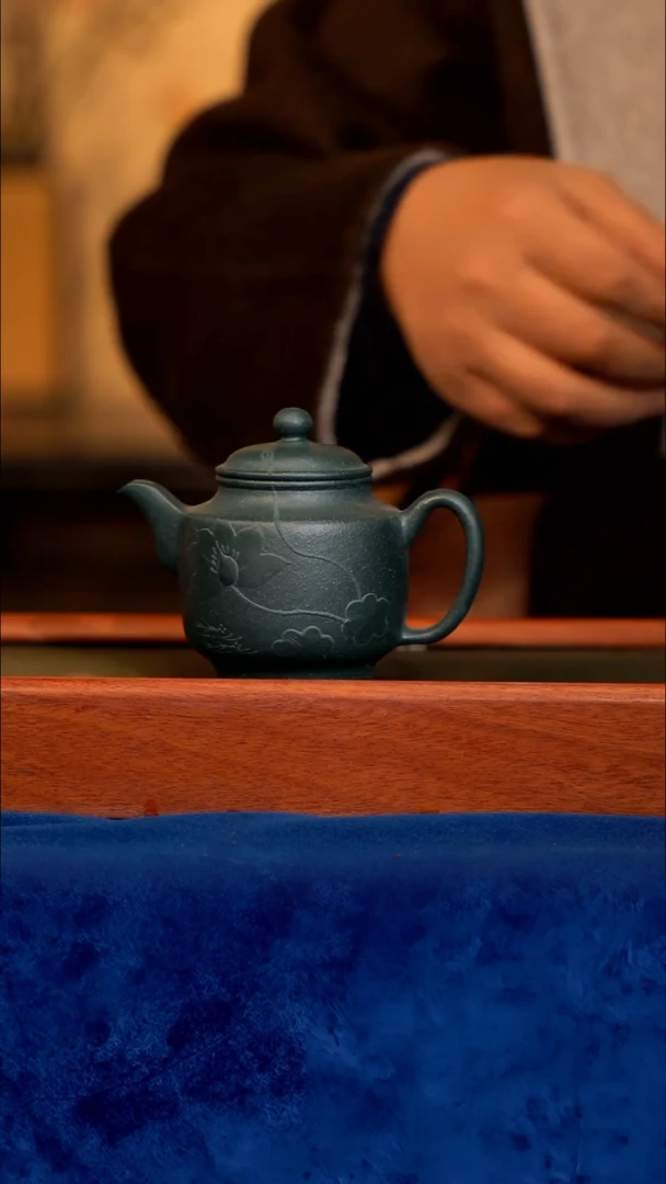 紫砂 宜兴紫砂 CJY   雪花青 折肩宫灯