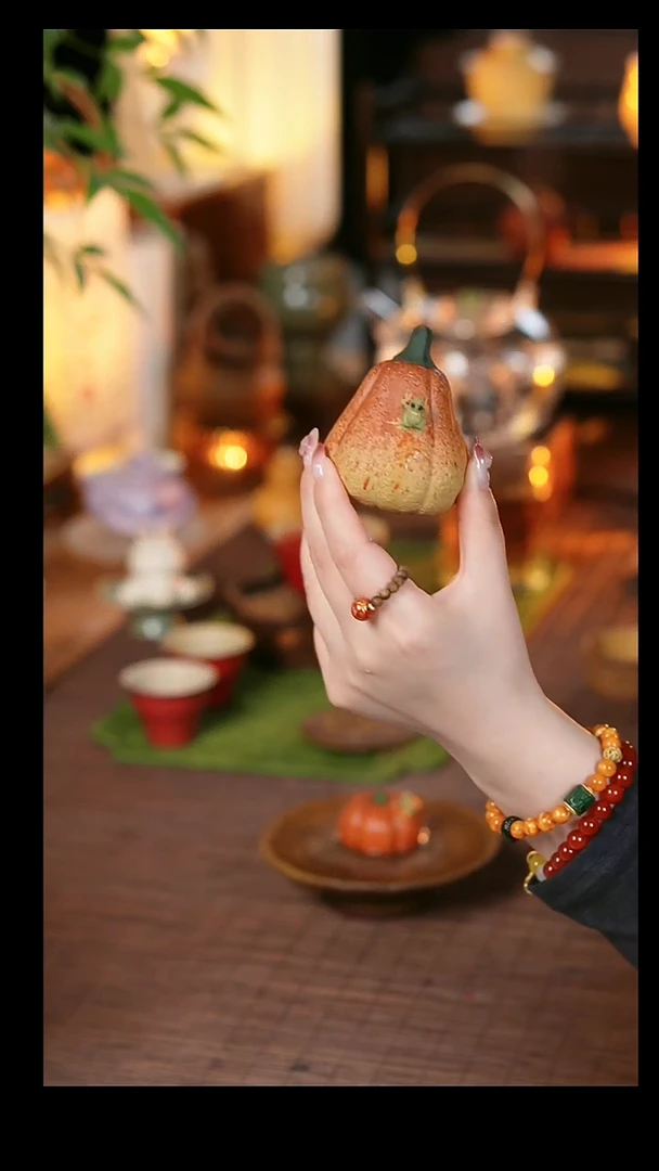 【闪购商品】紫砂青蛙窝瓜喷水茶宠