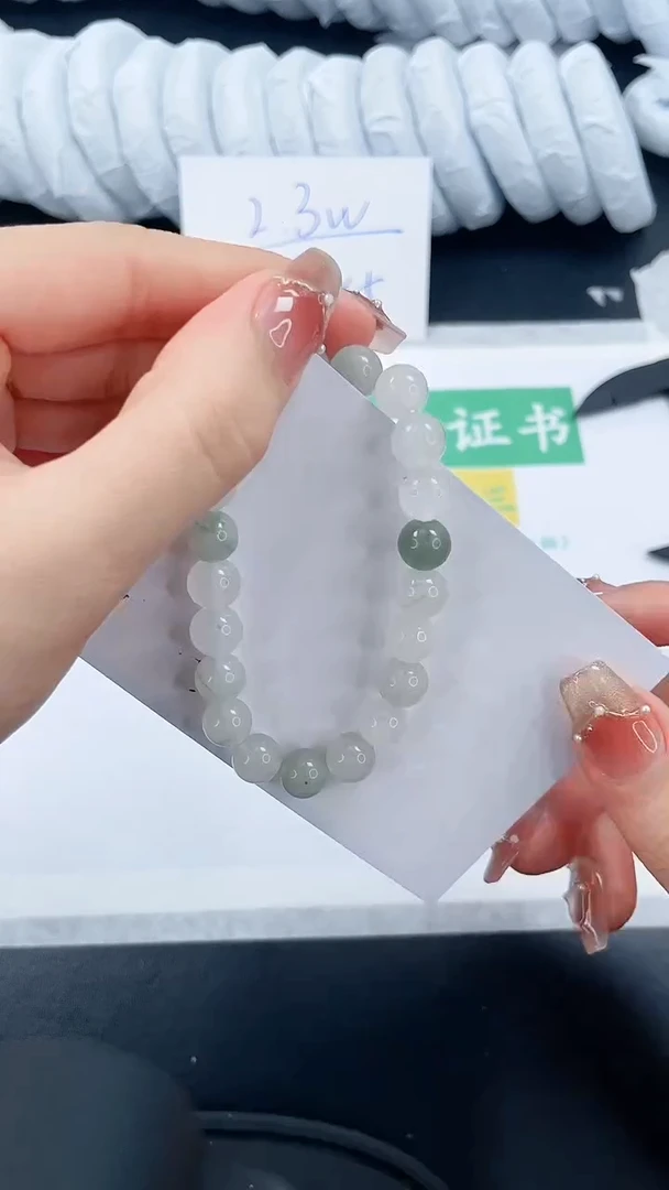 【闪购商品】石英质玉手镯未镶嵌111