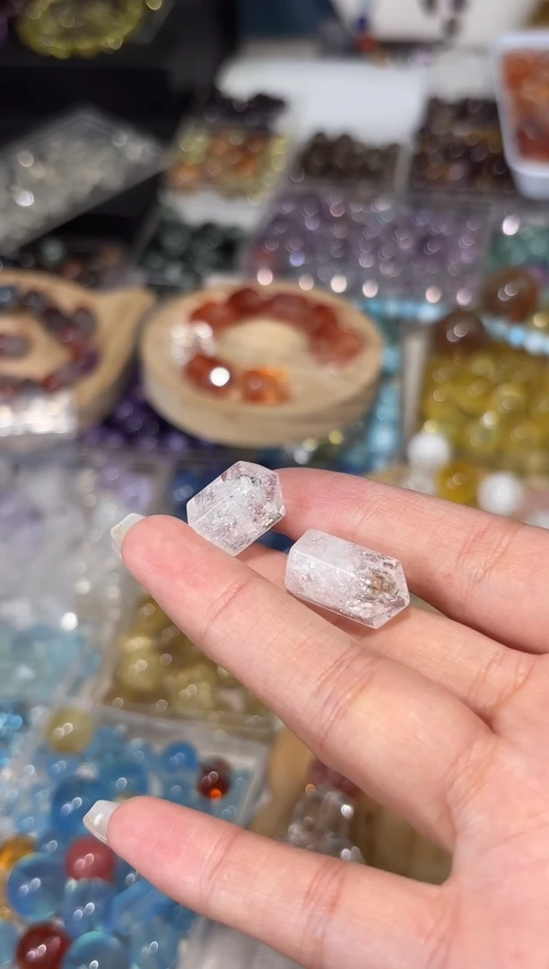 水晶手串未镶嵌白阿塞双尖款卡12单颗