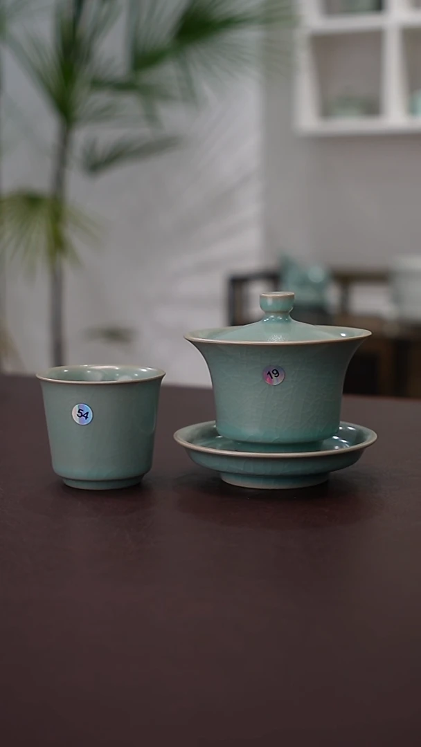 19号官帽三才盖碗微瑕送单杯      洁