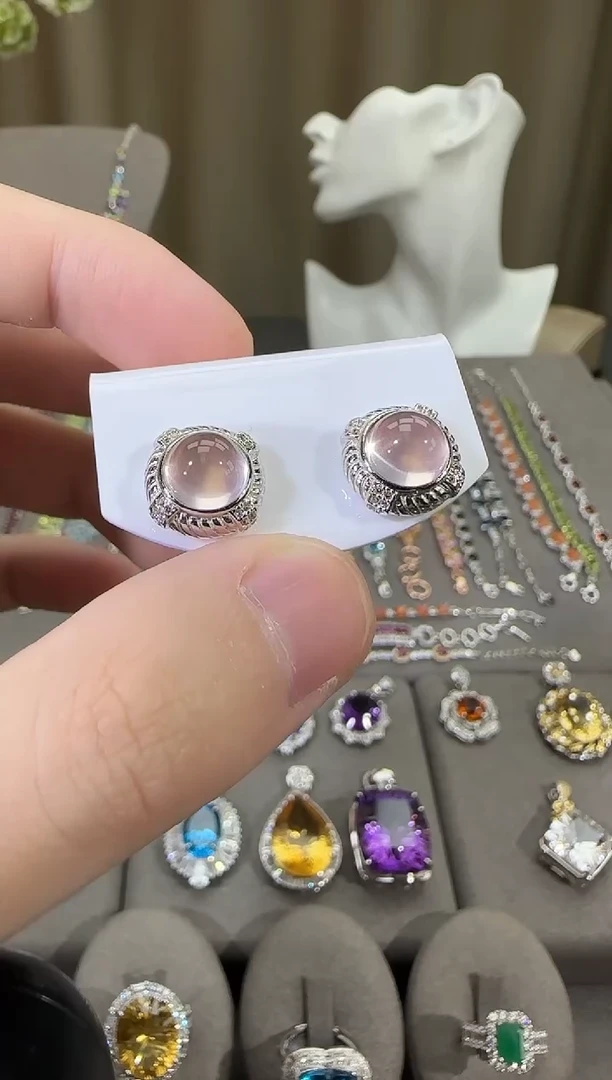 银S925镶嵌耳饰芙蓉石12mm耳钉星光粉水晶简约款