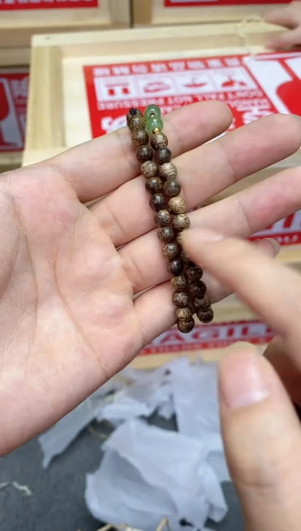 精选闪购手串搭配无礼盒