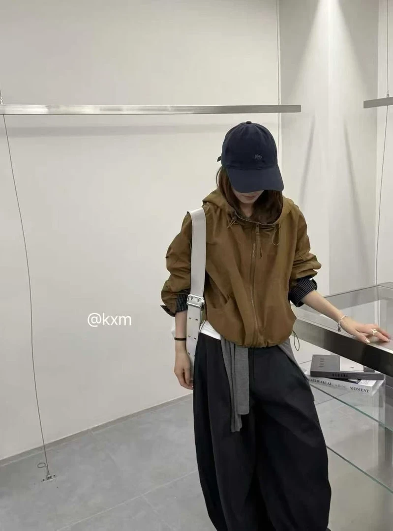 2025秋季新款时尚百搭显瘦长袖休闲工装连帽外套女冲锋衣棒球服女