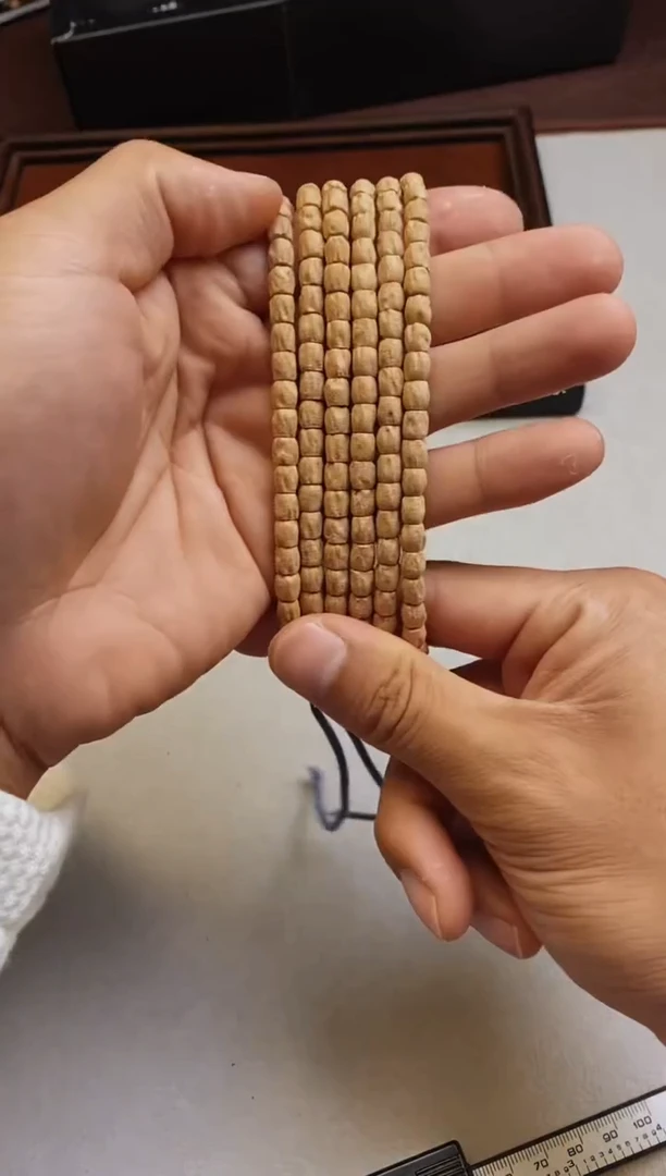 柏香籽/百香籽手串猫*月D02奶油皮长腿